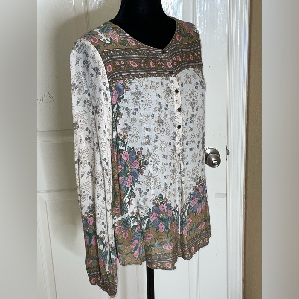Lucky Brand Top Womens Medium Henley Floral Boho Super Thin​​​​​​​​​ - Picture 3 of 8